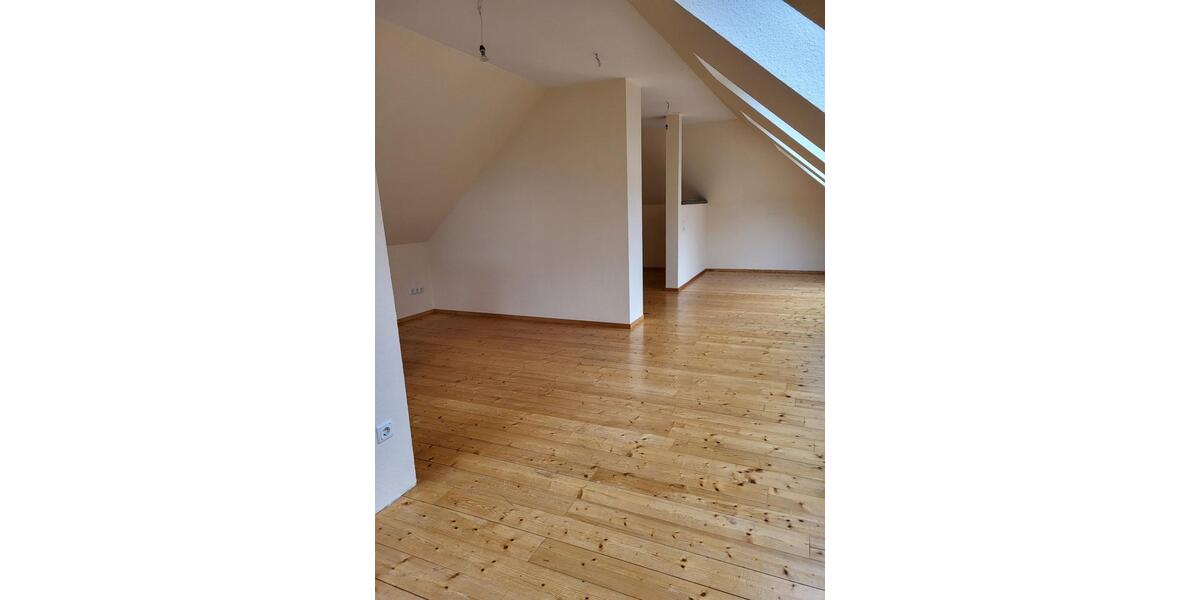 Maisonettenwohnung Overath - 4 Zimmer, 150 m&sup2;, 1.250&euro; | Angebot:25921642