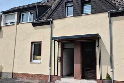 Haus Köln Porz - 3.5 Zimmer, 98 m&sup2;, 290.000&euro; | Angebot:24981449