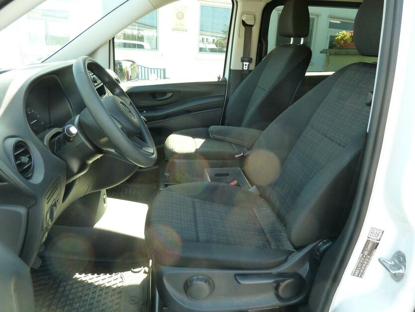 Mercedes-Benz Vito 114 CDI Mixto 5 Sitze org.6900KM Beule 6.900 km 16.900 € Ratingen 40885