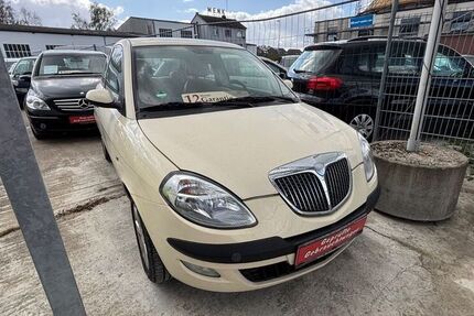 Lancia Ypsilon