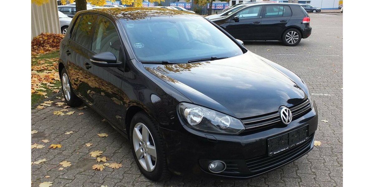 VW Golf 1.6TDi BLACK WEEK 25:TEAM EINPARKHILFE SHZ TE 159.855 km 6.904 € Köln 50858