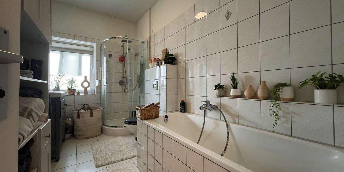 Reihenmittelhaus Köln Neuehrenfeld - 4 Zimmer, 95 m&sup2;, 829.000&euro; | Angebot:25678049