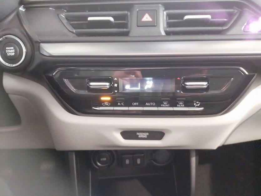 Suzuki Swift Comfort+ Allgrip Hybrid 6.000 km 21.980 € HAAN 42781