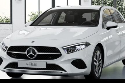 Mercedes-Benz A 180 9.900 km 32.990 &euro; Düsseldorf 40470