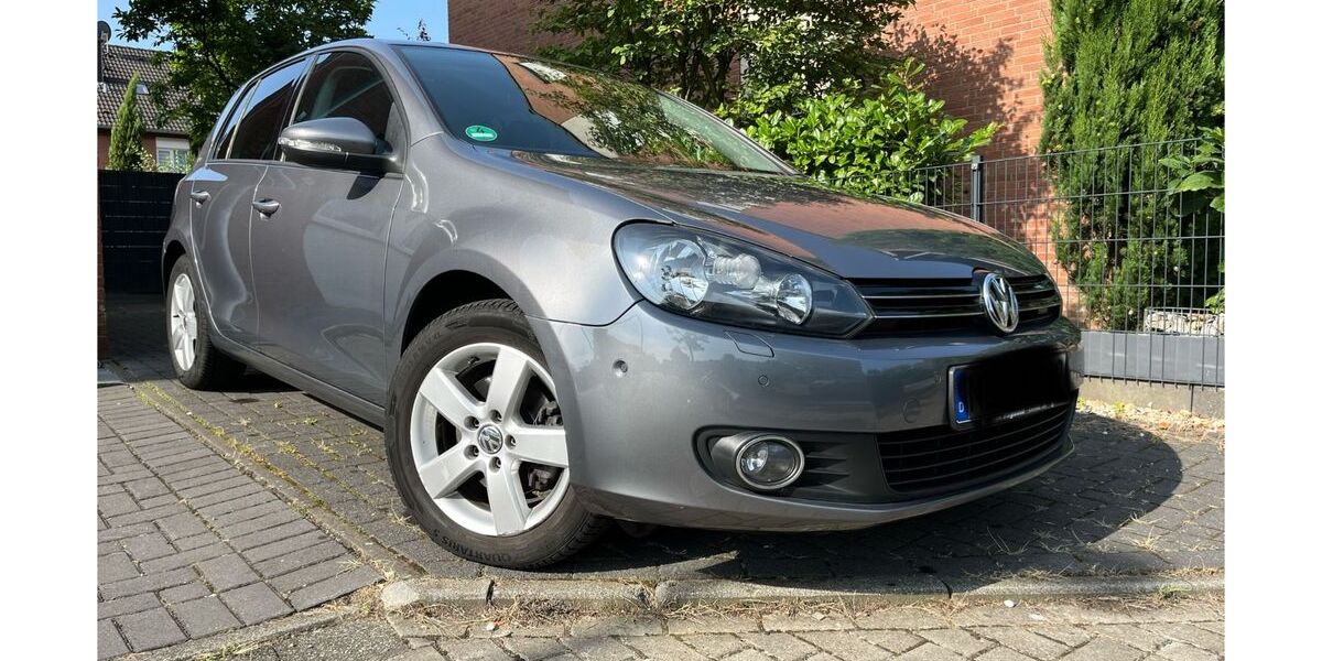 VW Golf 116.000 km 8.950 &euro; Neuss 41469
