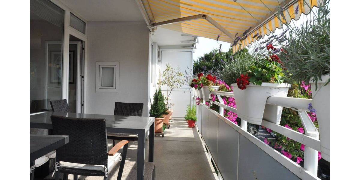 Etagenwohnung Düsseldorf Golzheim - 4 Zimmer, 104 m&sup2;, 489.000&euro; | Angebot:26596581