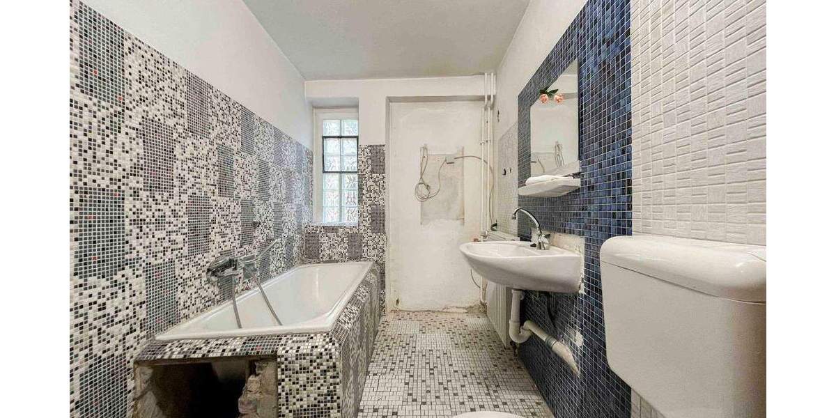 Einfamilienhaus Solingen Gräfrath - 6 Zimmer, 108 m&sup2;, 160.000&euro; | Angebot:25781326