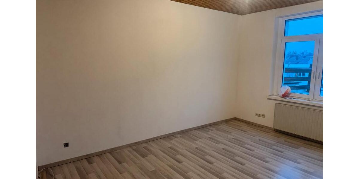 Erdgeschoßwohnung Solingen Ohligs - 3 Zimmer, 82 m&sup2;, 850&euro; | Angebot:24744812