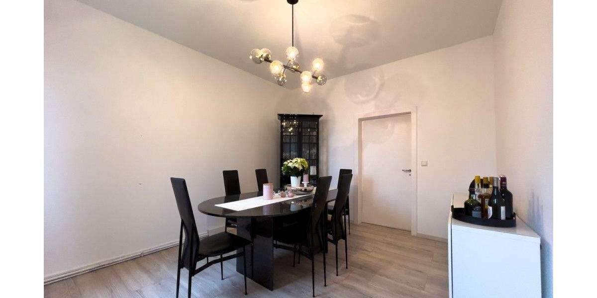 Reihenmittelhaus Solingen Höhscheid - 6 Zimmer, 145 m&sup2;, 319.000&euro; | Angebot:24846560