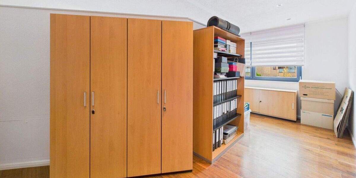 Mehrfamilienhaus, Wohnhaus Pulheim - 5 Zimmer, 291 m&sup2;, 3.000&euro; | Angebot:24449360