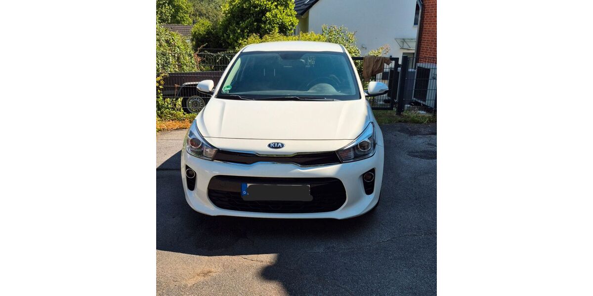 Kia Rio 94.000 km 8.999 &euro; Solingen 42659