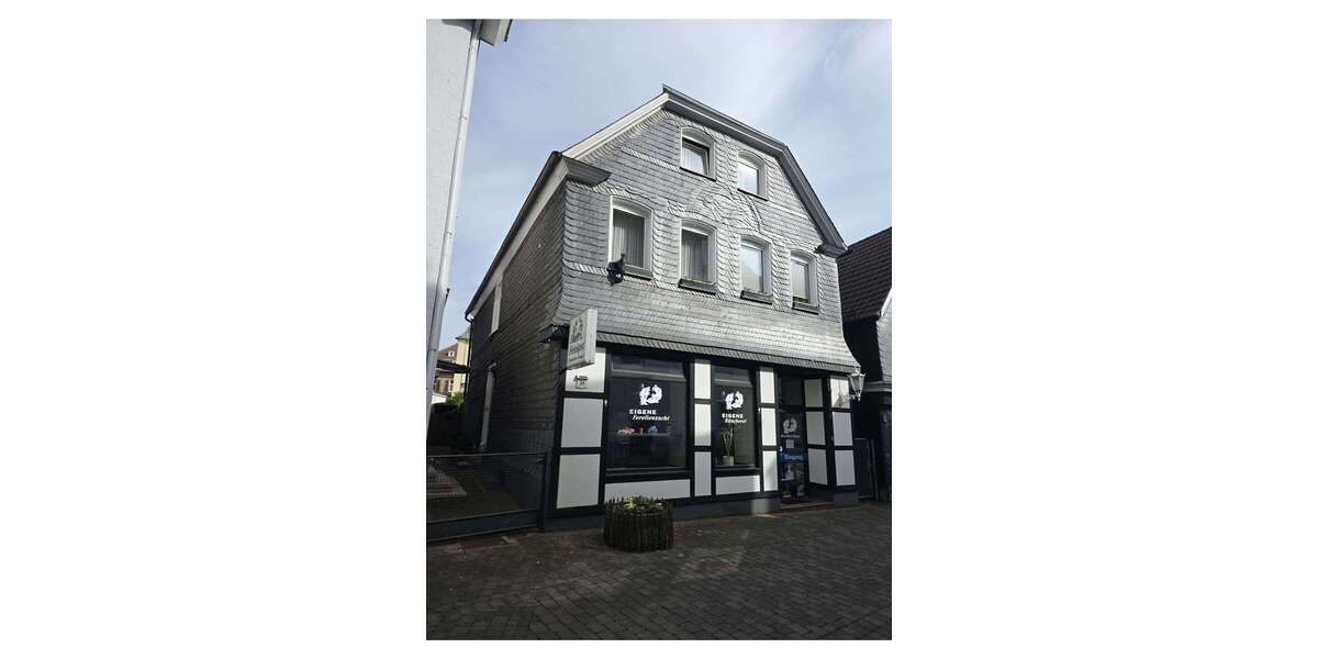 Einfamilienhaus Schwelm - 9 Zimmer, 215 m&sup2;, 449.000&euro; | Angebot:27055087
