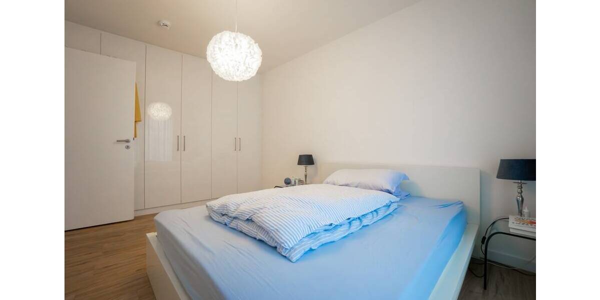 Etagenwohnung Düsseldorf Niederkassel - 3 Zimmer, 110 m&sup2;, 2.365&euro; | Angebot:26658605