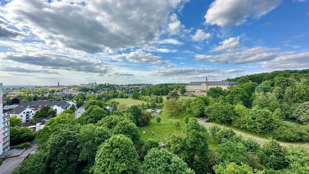 Etagenwohnung Bergisch Gladbach Bockenberg - 5 Zimmer, 129 m&sup2;, 245.000&euro; | Angebot:25718486