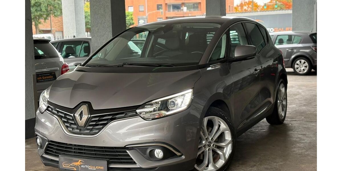 Renault Scenic 107.000 km 7.900 &euro; Düsseldorf 40229