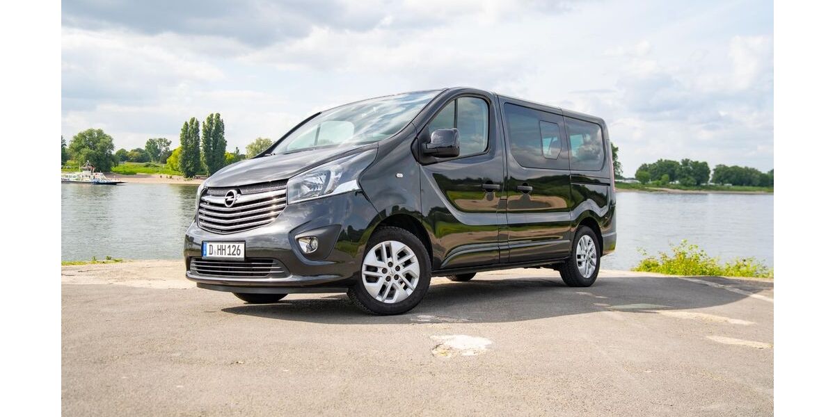 Opel Vivaro 118.000 km 19.500 &euro; Düsseldorf 40489