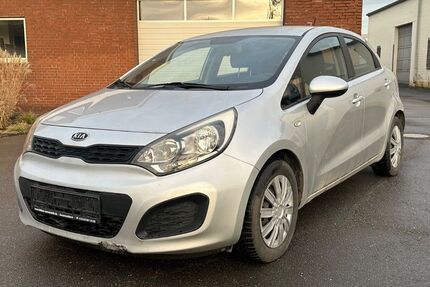 Kia Rio 146.000 km 3.850 &euro; Neuss 41460