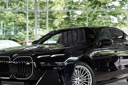 BMW i7 8.900 km 178.900 € Remscheid/NRW 42855