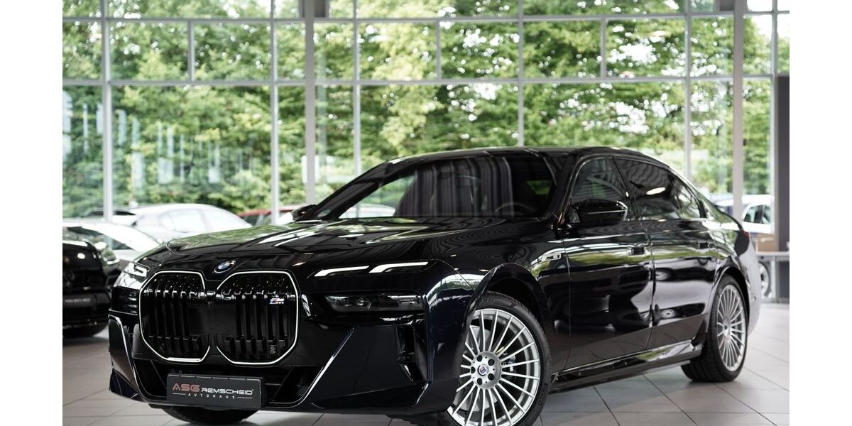 BMW i7 8.900 km 178.900 € Remscheid/NRW 42855