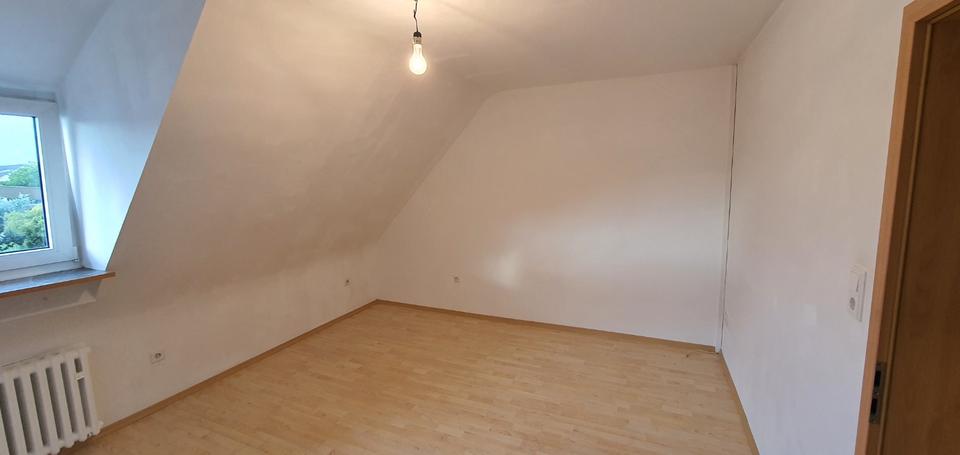 Dachgeschoßwohnung Köln Kalk - 2 Zimmer, 51 m&sup2;, 199.000&euro; | Angebot:24478670