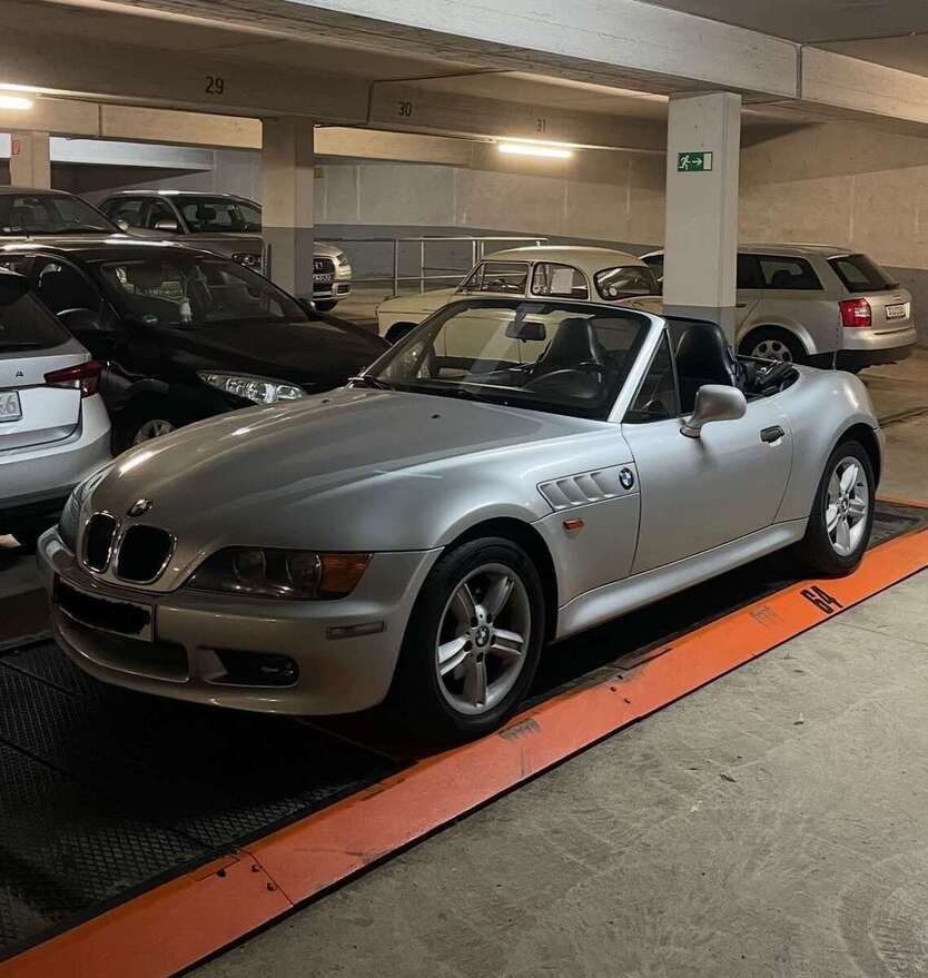 BMW Z3 218.000 km 9.550 € Düsseldorf 40474