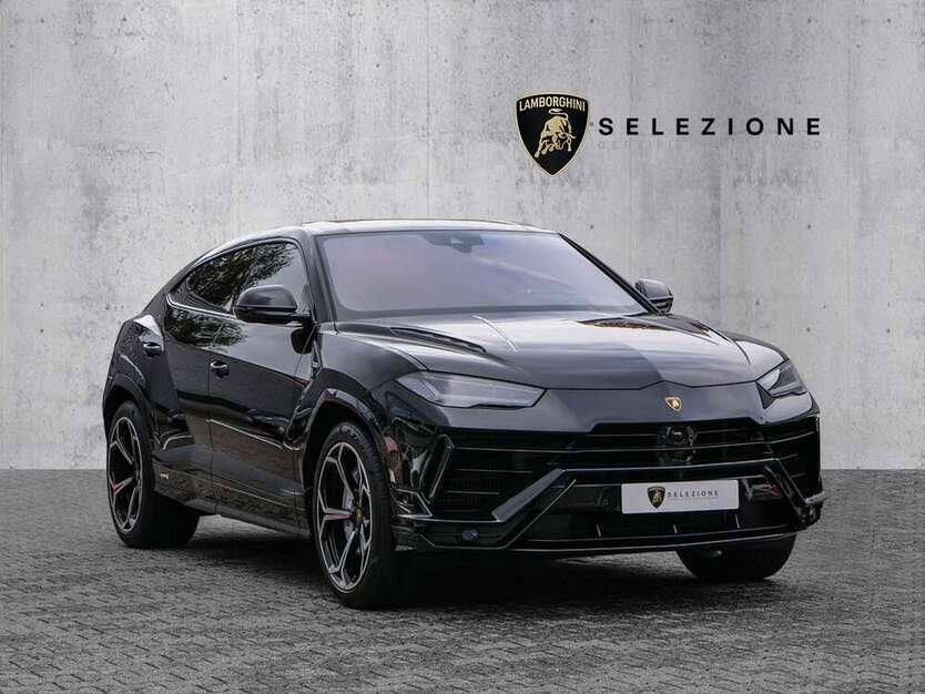 Lamborghini Urus 4.940 km 284.900 € Düsseldorf 40476