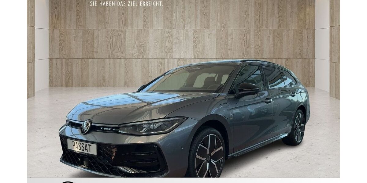 VW Passat 4.893 km 62.350 € Radevormwald 42477