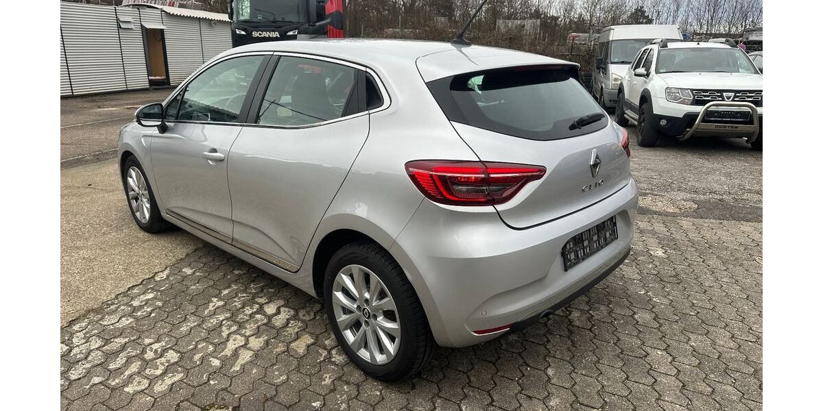 Renault Clio 107.500 km 9.990 &euro; Neuss 41469