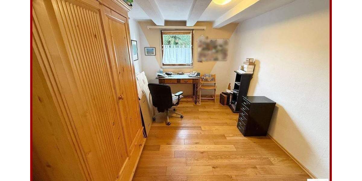 Einfamilienhaus Leichlingen - 8 Zimmer, 113 m&sup2;, 200.000&euro; | Angebot:24777831