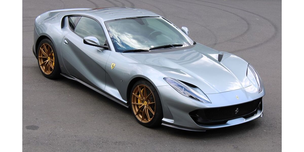 Ferrari 812 24.754 km 319.812 &euro; Düsseldorf 40233