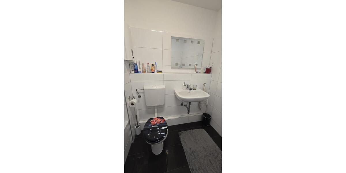 Dachgeschoßwohnung Solingen Ohligs - 2 Zimmer, 57 m&sup2;, 170.000&euro; | Angebot:25642570