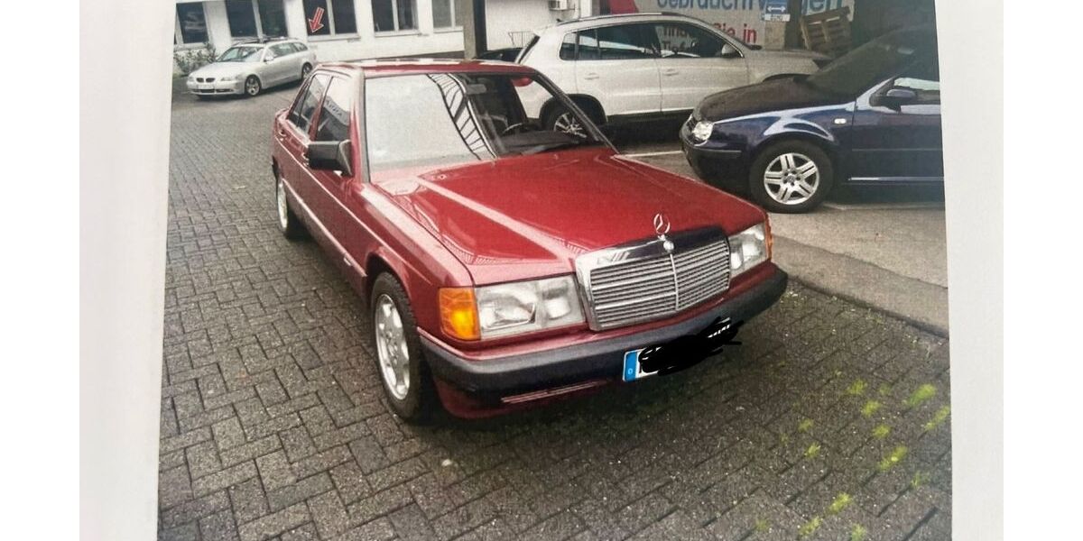 Mercedes-Benz 190 55.100 km 15.999 &euro; Remscheid 42855