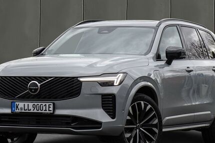 Volvo XC90 2.500 km 81.990 &euro; Köln 50968