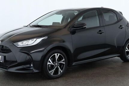 Toyota Yaris 24.400 km 20.884 &euro; Neuss 41464