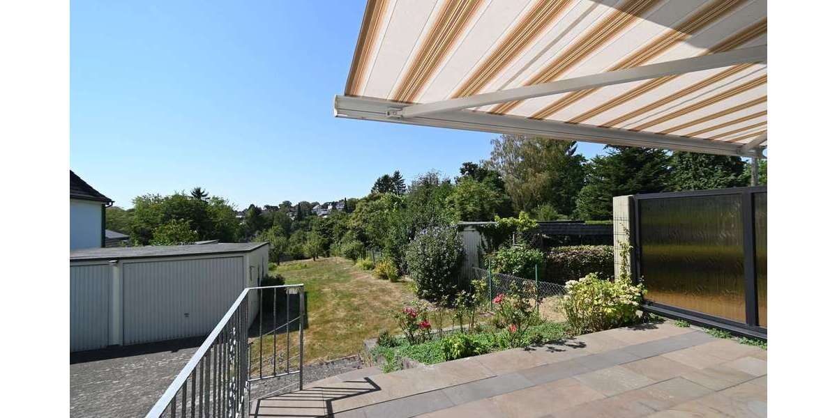 Etagenwohnung Solingen Burg - 3 Zimmer, 90 m&sup2;, 950&euro; | Angebot:27273603