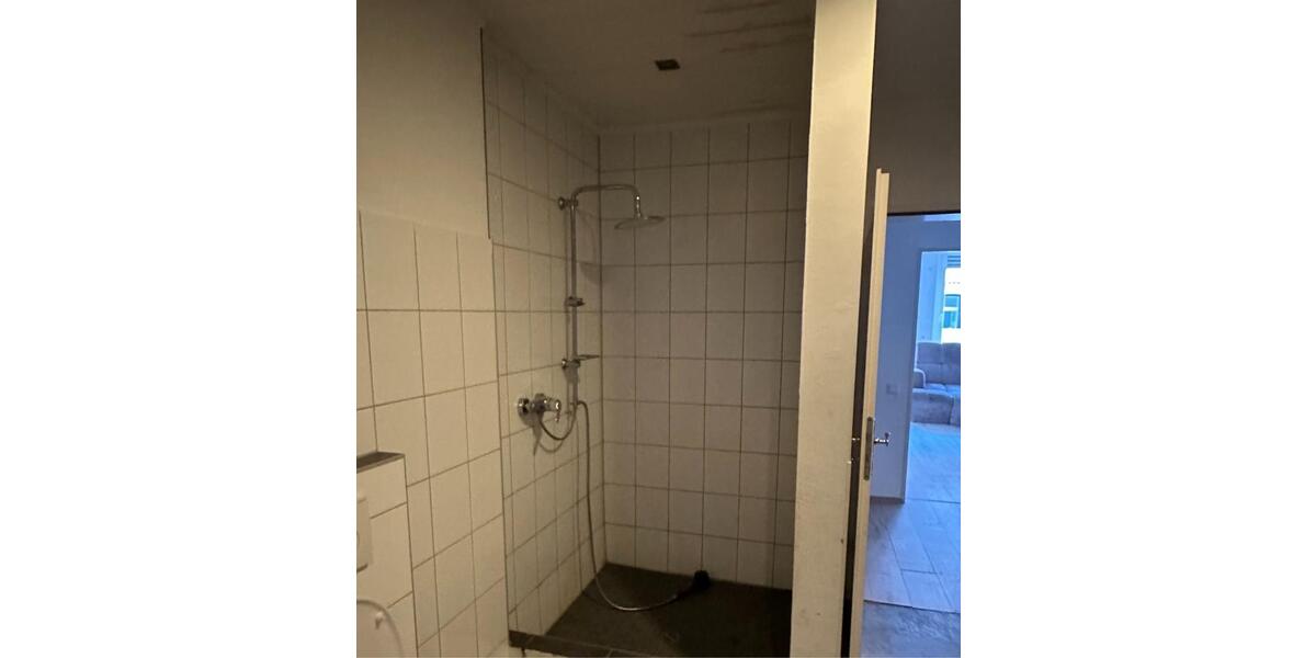 Erdgeschoßwohnung Wuppertal Unterbarmen - 4 Zimmer, 99 m&sup2;, 580&euro; | Angebot:25944891