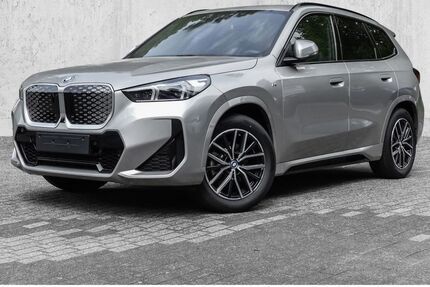 BMW iX1 7.300 km 43.990 &euro; Köln Süd 50968