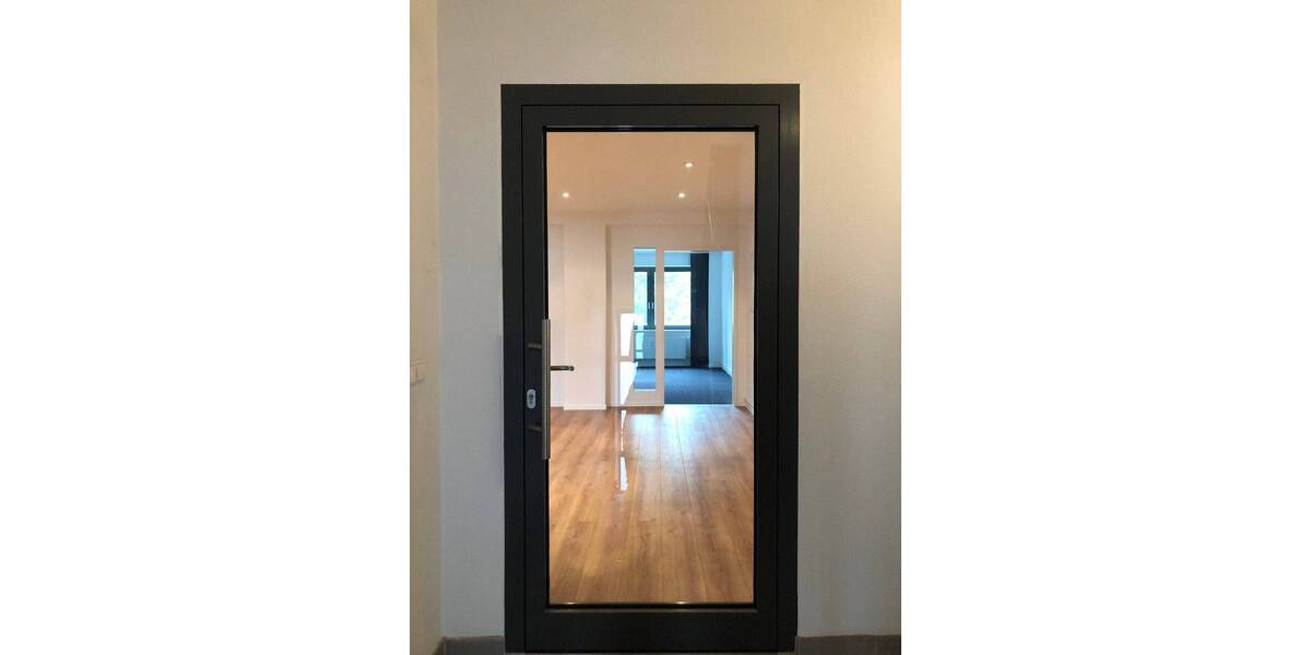 Gewerbeobjekt Düsseldorf Stadtmitte - 4 Zimmer, 125 m&sup2;, 2.500&euro; | Angebot:23953587