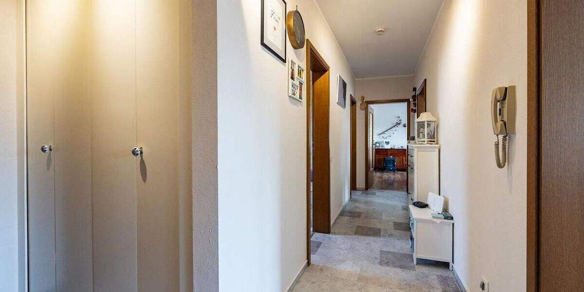 Etagenwohnung Halver - 3 Zimmer, 87 m&sup2;, 165.000&euro; | Angebot:24858317