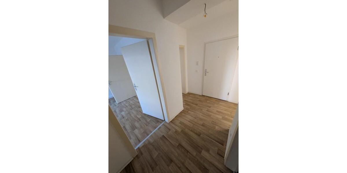 Etagenwohnung Düsseldorf Flingern Süd - 3 Zimmer, 82 m&sup2;, 979&euro; | Angebot:24808171