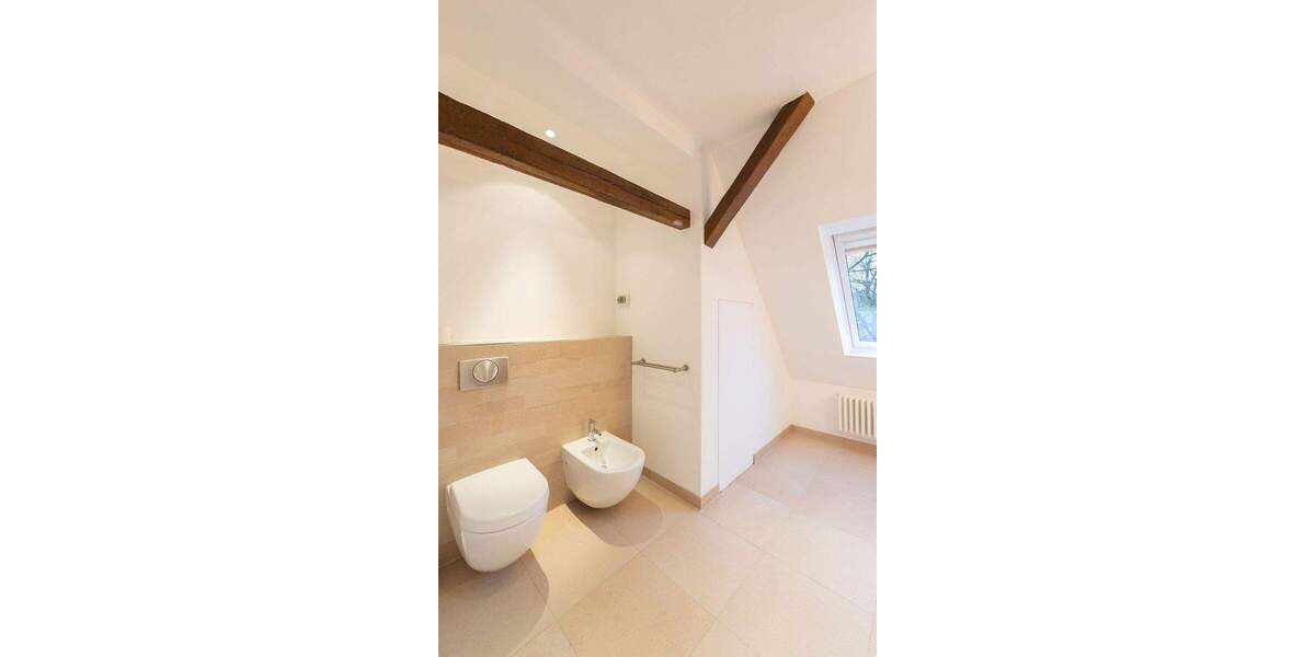 Einfamilienhaus Düsseldorf Gerresheim - 6 Zimmer, 195 m&sup2;, 4.640&euro; | Angebot:24610026