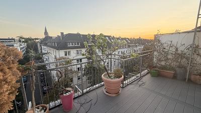 EXKLUSIVE MAISONETTE MIT PRIVATER DACHTERASSE - Maisonettenwohnung Düsseldorf Stadtbezirk 3 | Angebot:27693295