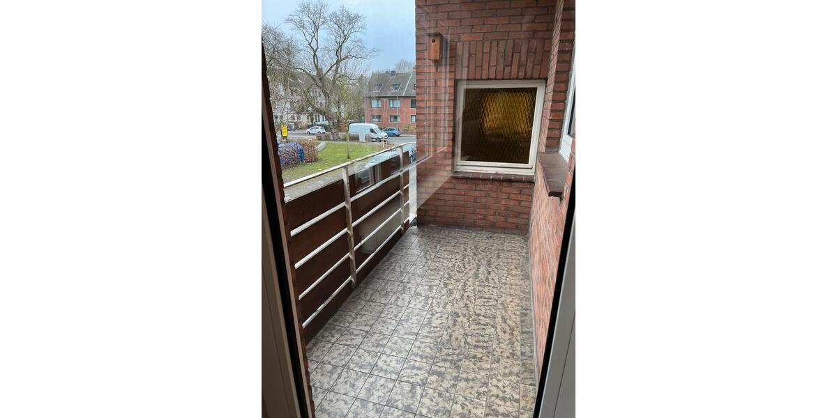 Etagenwohnung Neuss Erfttal - 3 Zimmer, 80 m&sup2;, 1.200&euro; | Angebot:24851452