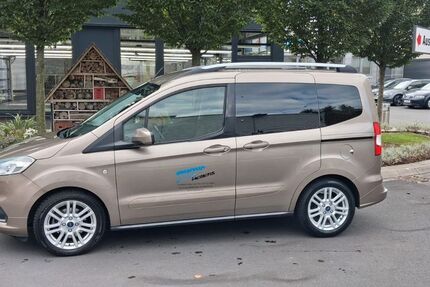 Ford Tourneo Courier 90.000 km 9.990 &euro; Köln 50735