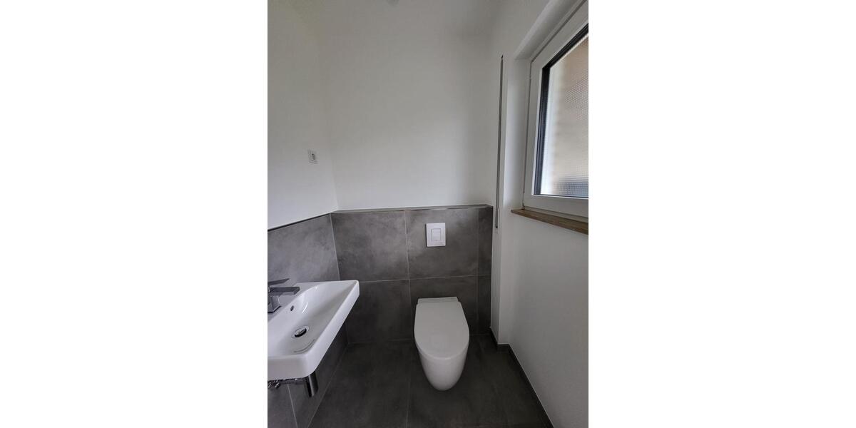 Reihenhaus Düsseldorf Stadtbezirk 7 - 6 Zimmer, 160 m&sup2;, 2.700&euro; | Angebot:24695743