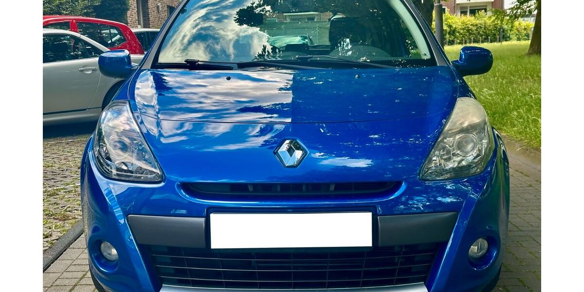 Renault Clio 116.000 km 2.950 &euro; Köln 50735