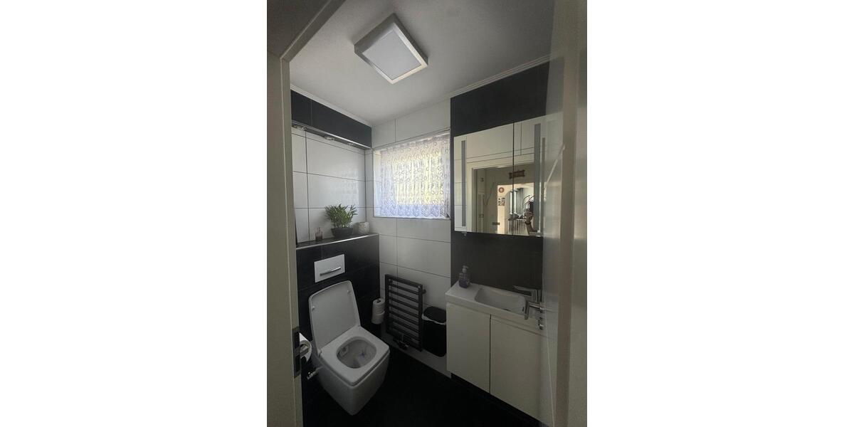 Reihenhaus Remscheid Lüttringhausen - 6 Zimmer, 220 m&sup2;, 449.000&euro; | Angebot:24638600