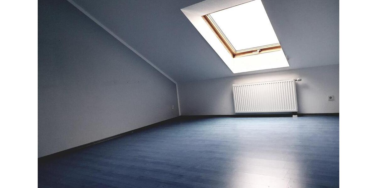 Dachgeschoßwohnung Köln Mülheim - 3 Zimmer, 85 m&sup2;, 314.000&euro; | Angebot:24559754