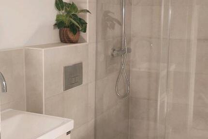 Wohnung Düsseldorf Stadtbezirk 8 - 1 Zimmer, 45 m&sup2;, 710&euro; | Angebot:24982452