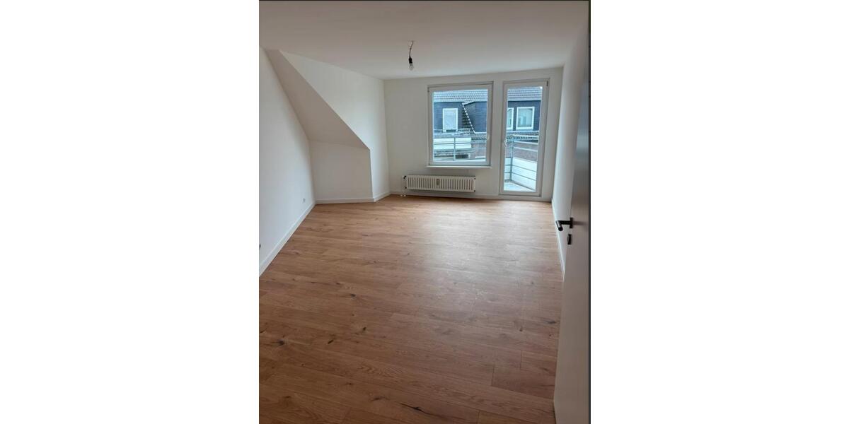 Dachgeschoßwohnung Düsseldorf Stadtbezirk 8 - 2 Zimmer, 67 m&sup2;, 995&euro; | Angebot:25922828